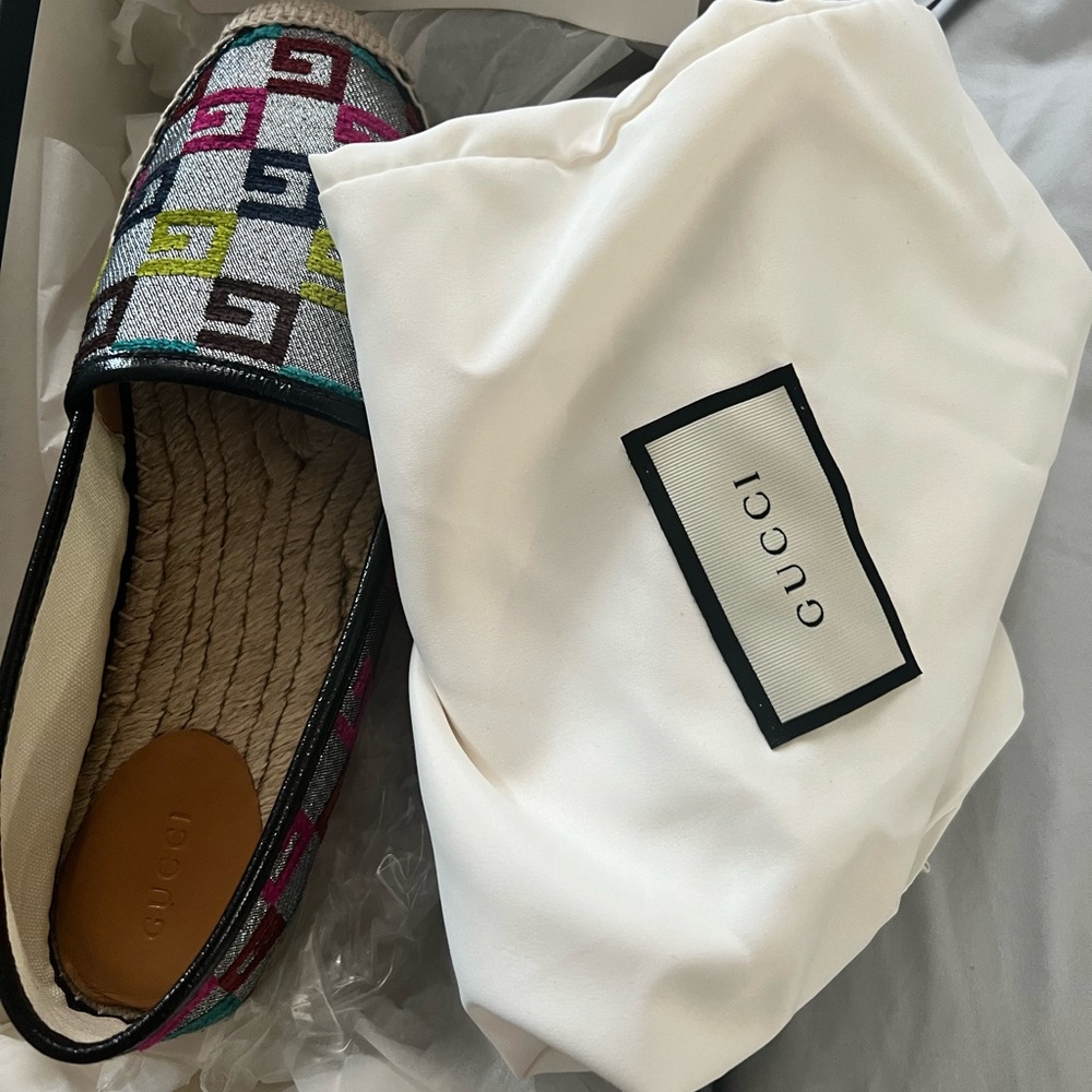 Gucci Ivory and Ebony Gift Box - FREE SHIPPING - Picture 2 of 6